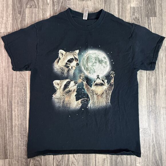 Gildan Heavy Cotton Raccoon Moon Graphic Tee – 100% Cotton, Unisex Large Gildan - Picture 1 of 7